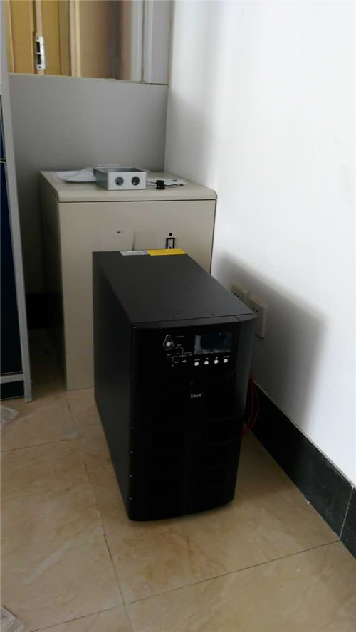 ��(j��)��UPS�Դ